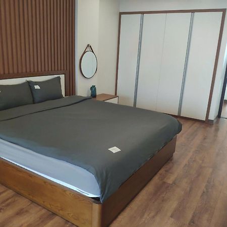 Luxe Paradise Residence Trinh Cong Son Ханой Экстерьер фото