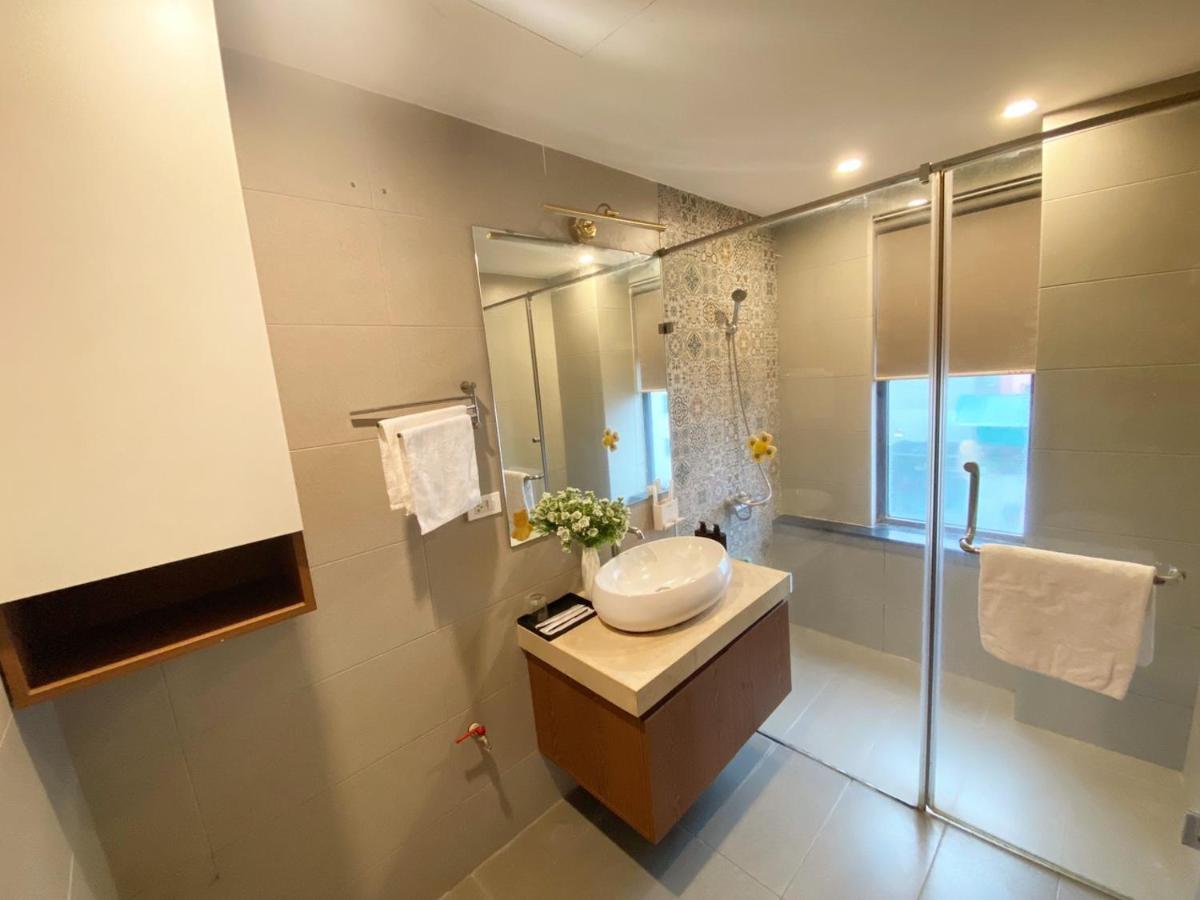 Luxe Paradise Residence Trinh Cong Son Ханой Экстерьер фото