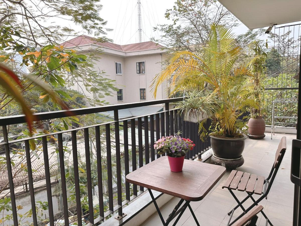 Luxe Paradise Residence Trinh Cong Son Ханой Экстерьер фото